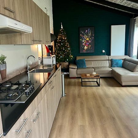 Gehele Bungalow Zuid-Limburg Op Een Park シンペルフェルト エクステリア 写真