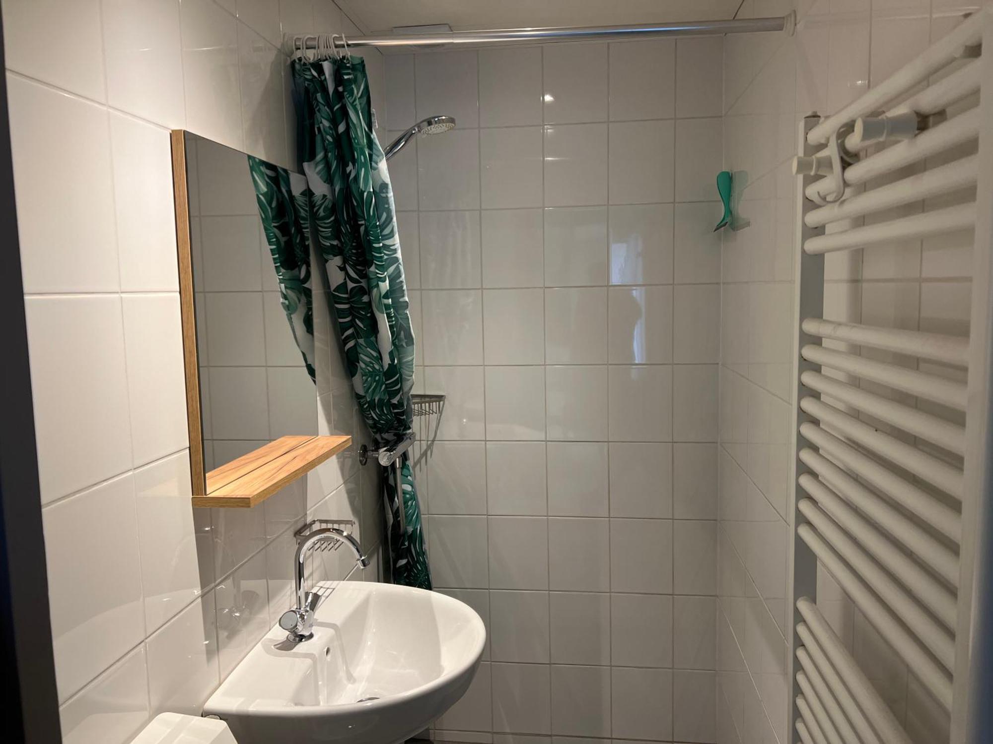 Gehele Bungalow Zuid-Limburg Op Een Park シンペルフェルト エクステリア 写真