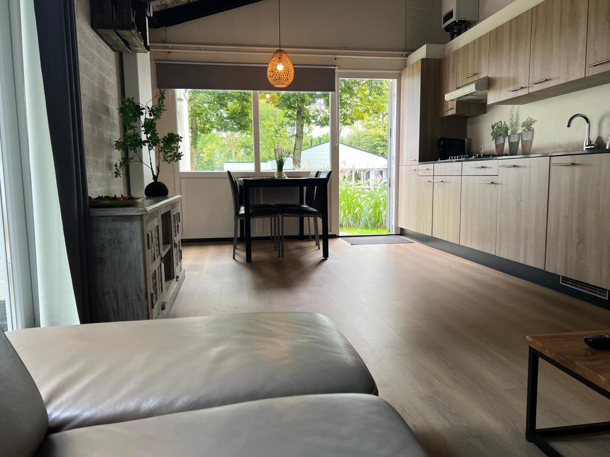 Gehele Bungalow Zuid-Limburg Op Een Park シンペルフェルト エクステリア 写真